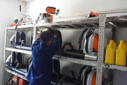 通遼支隊扎魯特旗大隊一中隊嚴密組織裝備機具與計算機辦公設備維修保養(yǎng)